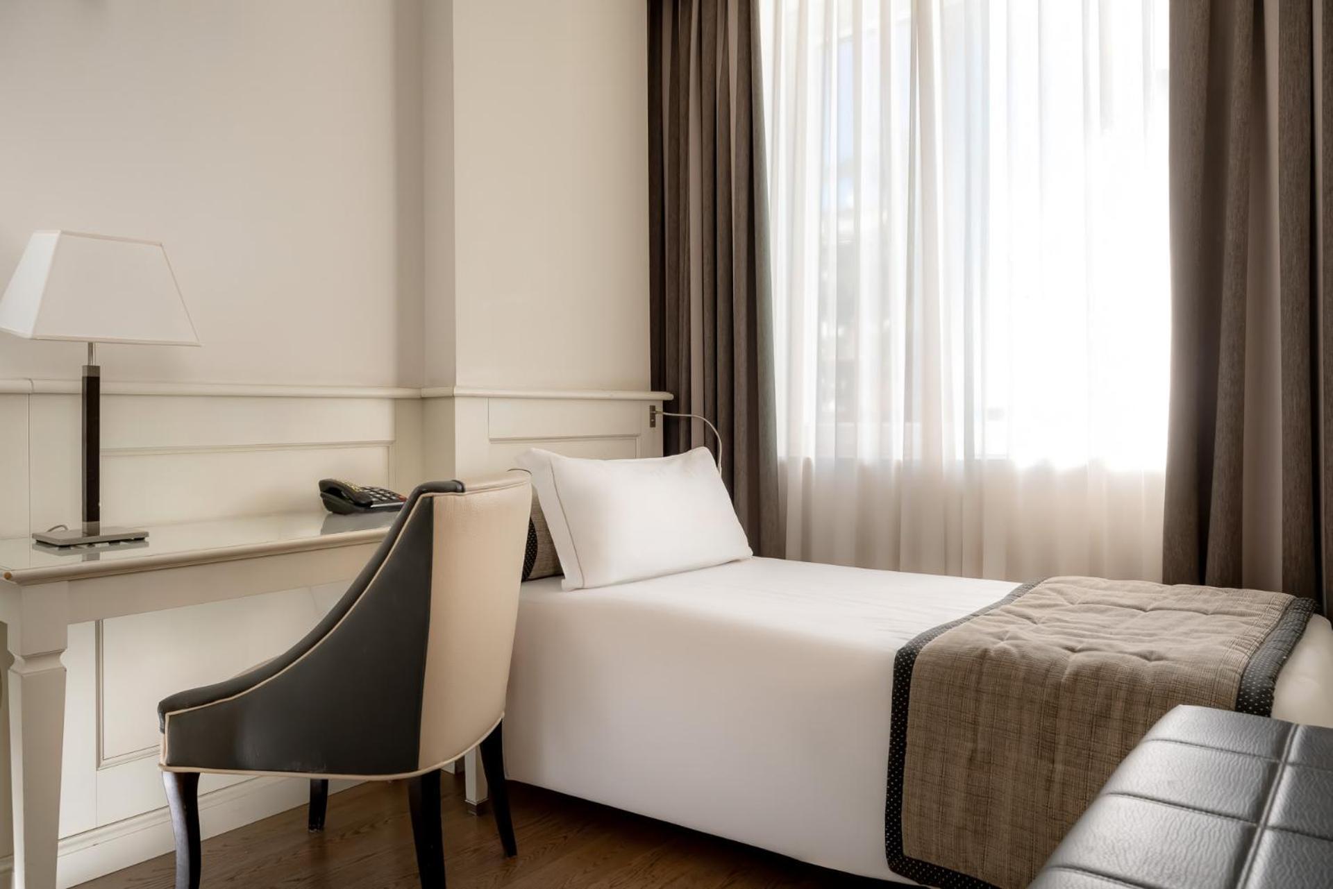 Deluxe Single Room,1739367861:JPEG